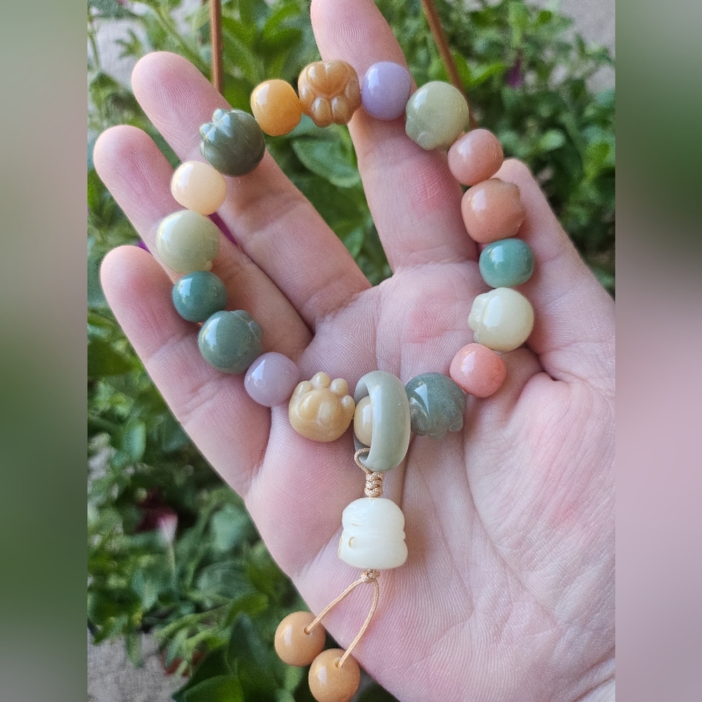 Bodhi bracelet with charm